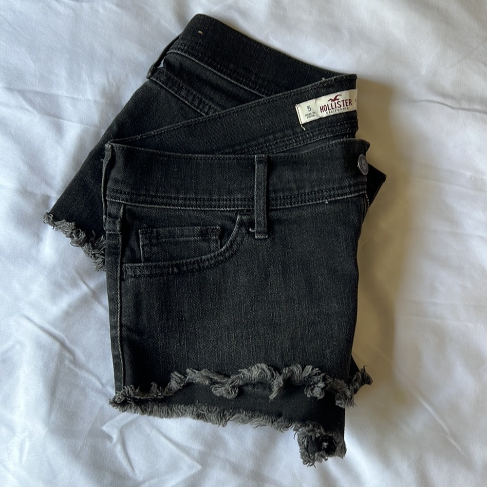 Black hollister jean shorts